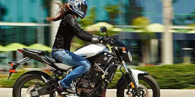carnet-de-moto-mujer