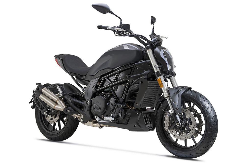 Las mejores motos naked y deportivas para estrenar el carnet A2 en Madrid tras aprobar en la autoescuela MotoCircuito de Móstoles.